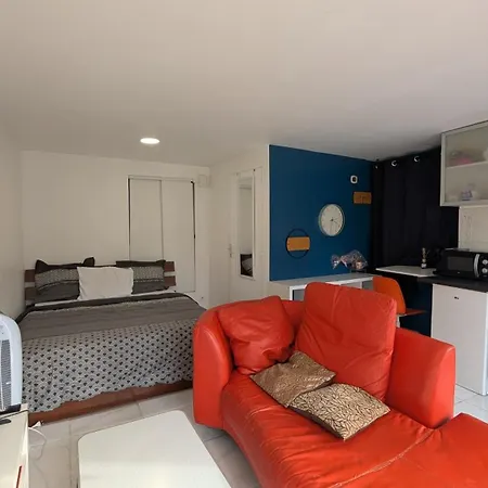 Calme Dans Un Quartier Residentiel - Proche Paris Apartment Houilles