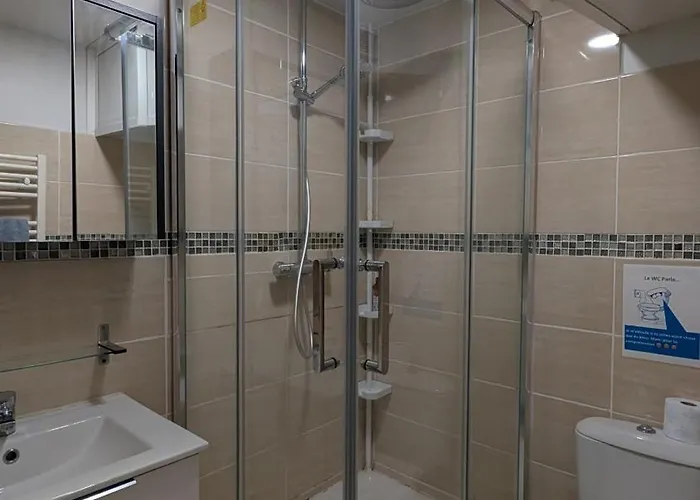 Calme Dans Un Quartier Residentiel - Proche Paris Apartment *